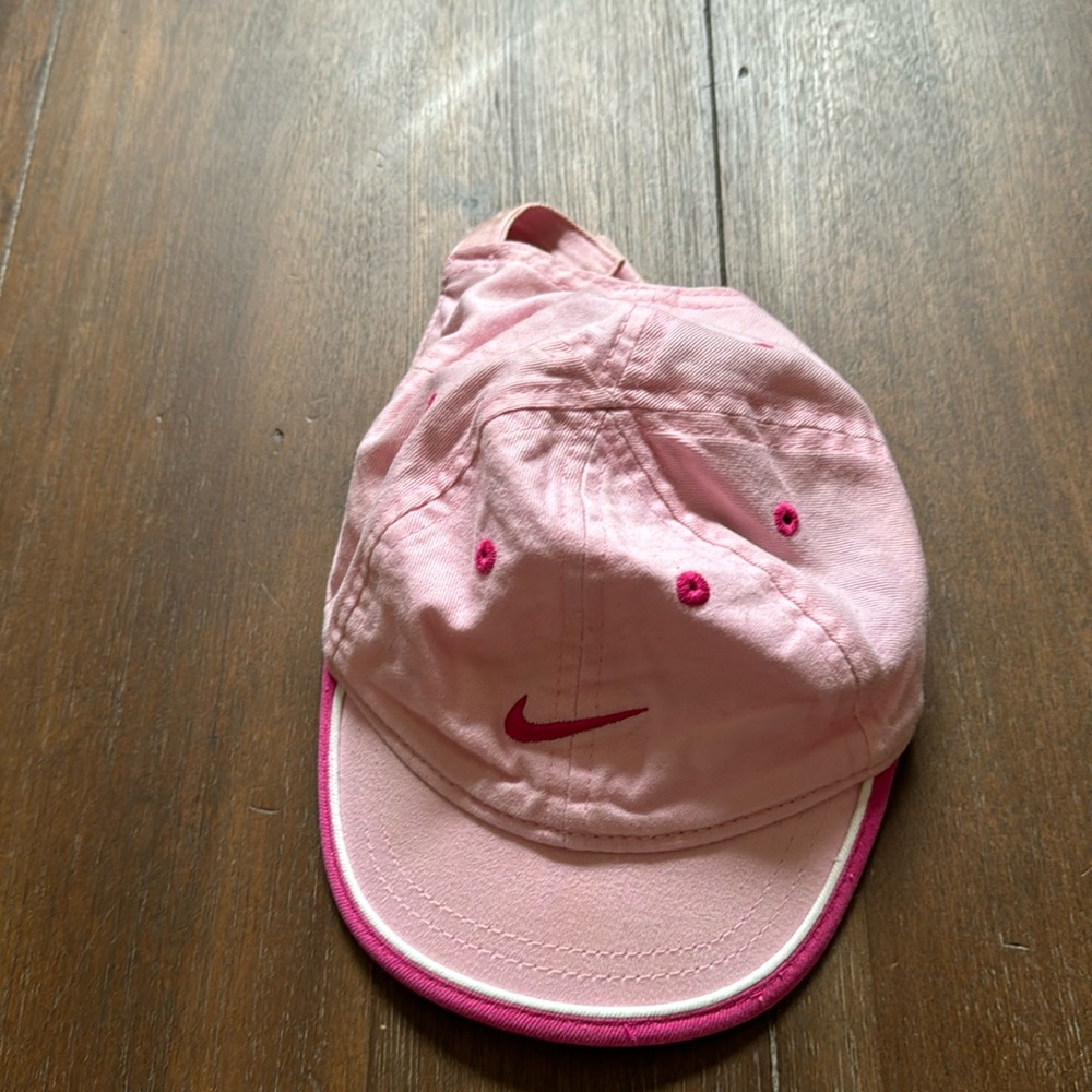 Nike adjustable pink cap